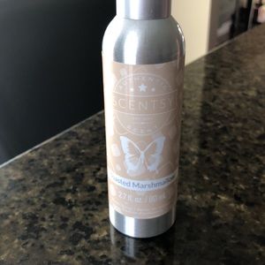 Scentsy 2.7 fl oz room spray